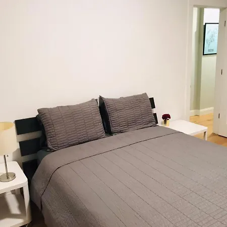 Renovated, 10 Min From The City Boston Exterior photo