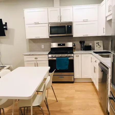 Renovated, 10 Min From The City Boston Exterior photo