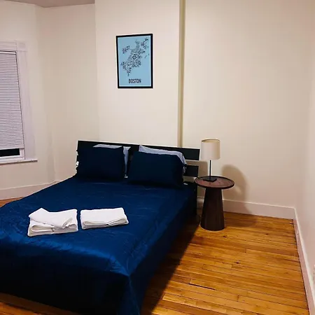 Renovated, 10 Min From The City Boston Exterior photo